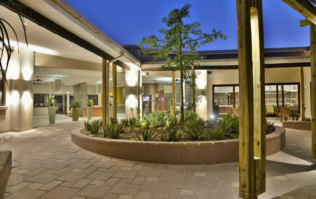 Cresta Maun Hotel Εξωτερικό φωτογραφία